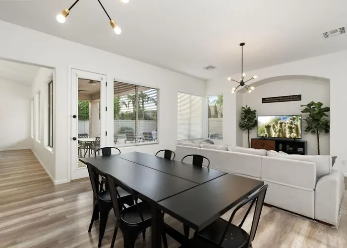 The Thirsty Cactus | Heated Pool, Spa & Games Chandler