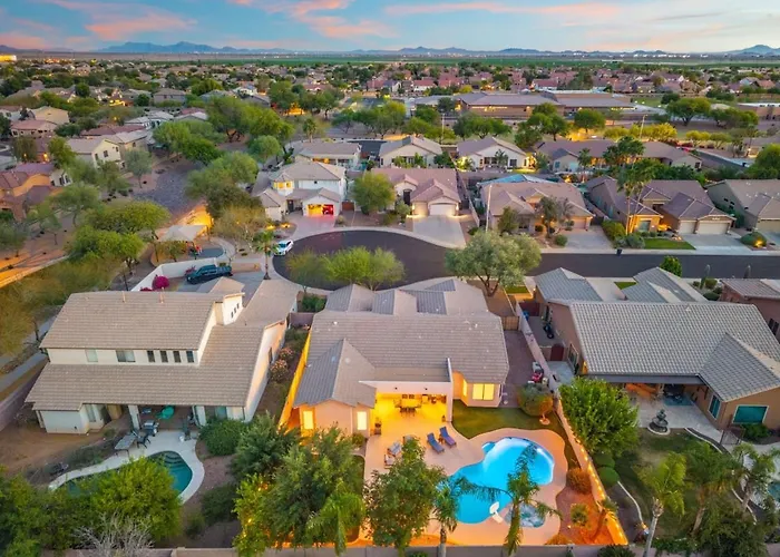 Holiday home The Thirsty Cactus | Heated Pool, Spa & Games Chandler